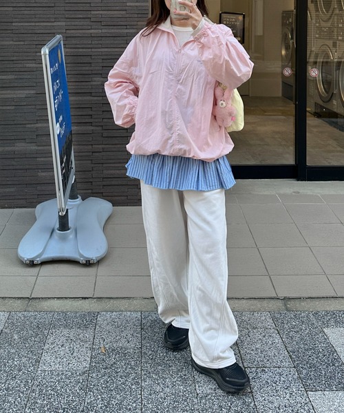 PILIT（ピリット）の「ハーフジップ ナイロンプルオーバー（その他トップス・レディース・ベージュ/ピンクベージュ/ブルー・MEDIUM）」の11枚目の写真