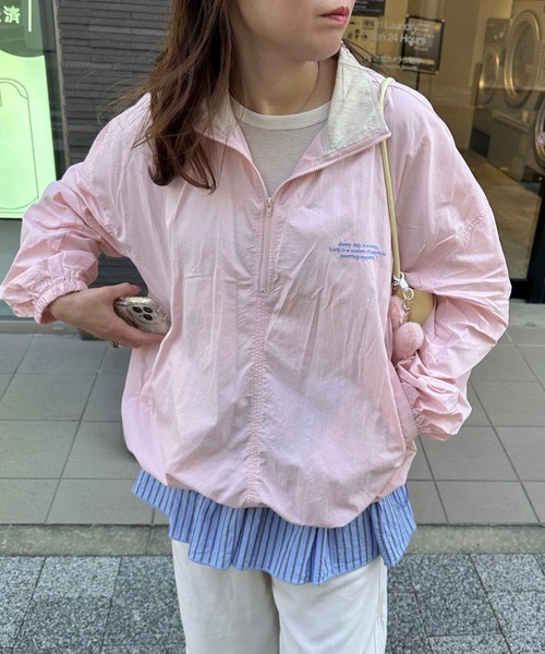 PILIT（ピリット）の「ハーフジップ ナイロンプルオーバー（その他トップス・レディース・ベージュ/ピンクベージュ/ブルー・MEDIUM）」の14枚目の写真