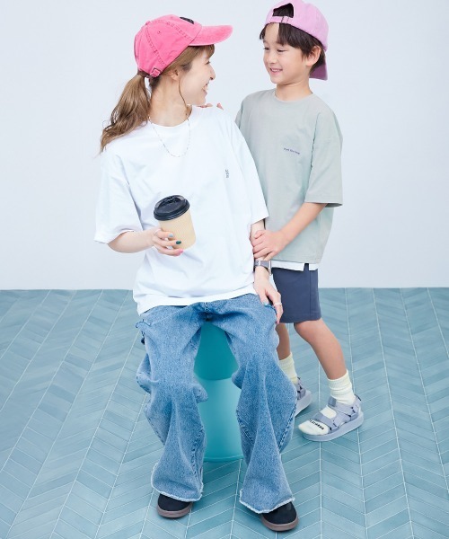 devirock(デビロック)の「【イージーウォッシュ】乾燥機OK 防汚 大人 刺繍デザイン 半袖Tシャツ(Tシャツ/カットソー・レディース・ライトグレー系1/ベージュ系1/ブラック系1/ホワイト系1/サックスブルー系1/ブルー系1/ネイビー系1/ブラウン系1/ホワイト系2/ブルー系2・S/M/L/LL)」の17枚目の写真