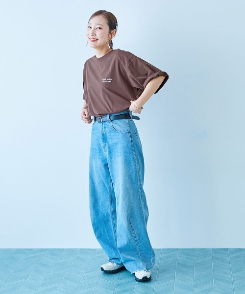devirock(デビロック)の「【イージーウォッシュ】乾燥機OK 防汚 大人 刺繍デザイン 半袖Tシャツ(Tシャツ/カットソー・レディース・ライトグレー系1/ベージュ系1/ブラック系1/ホワイト系1/サックスブルー系1/ブルー系1/ネイビー系1/ブラウン系1/ホワイト系2/ブルー系2・S/M/L/LL)」の12枚目の写真