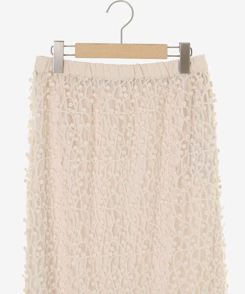 le.coeur blanc（ルクールブラン）の「シアー刺繍ナロースカート（スカート・レディース・アイボリー/ブラック・38）」の8枚目の写真