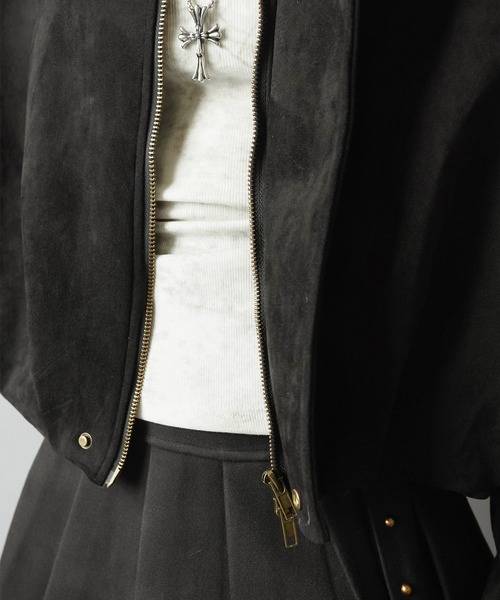 SPINNS（スピンズ）の「羽織るだけで主役☆スタッズが効いたスウェードショートジャケット（その他アウター・レディース・ブラウン/ブラック・ONESIZE）」の11枚目の写真