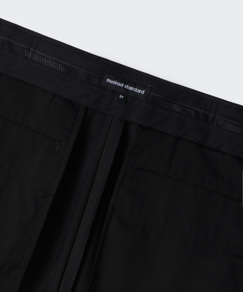 MUSINSA STANDARD（ムシンサスタンダード）の「ウィップコードストレートヒドンバンディングスラックス[ブラック]（スラックス・メンズ・その他・26/27/28/29/30/31/32/33/34/36/38/40/42）」の5枚目の写真