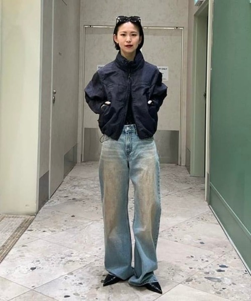Levi's（リーバイス）の「LEVI’S(R) / LOOSE BOOT ジーンズ ライトインディゴ（デニムパンツ・レディース・ライトブルー・26inch/25inch/27inch）」の4枚目の写真