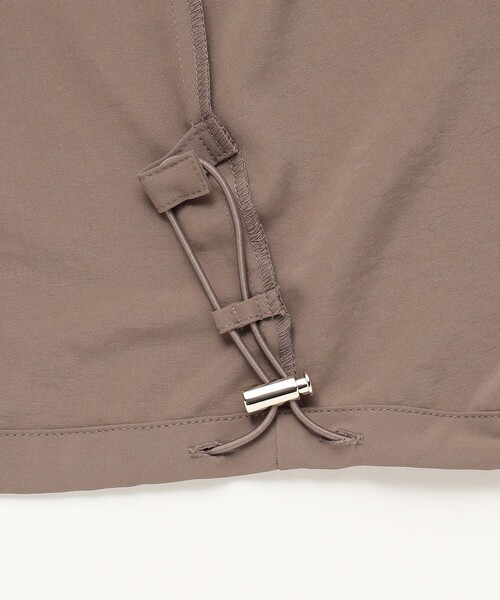 ANY（エニィ）の「涼やかDRYブラウス（シャツ/ブラウス・レディース・黄土色系/ベージュ系/グレー系・X-LARGE）」の15枚目の写真