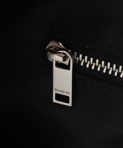 STANDOIL（スタンドオイル）の「【WEB＋一部店舗限定】STAND OIL / スタンドオイル Momo Bag Large（ショルダーバッグ・レディース・ホワイト/ブラウン/ブラック・FREE）」の11枚目の写真