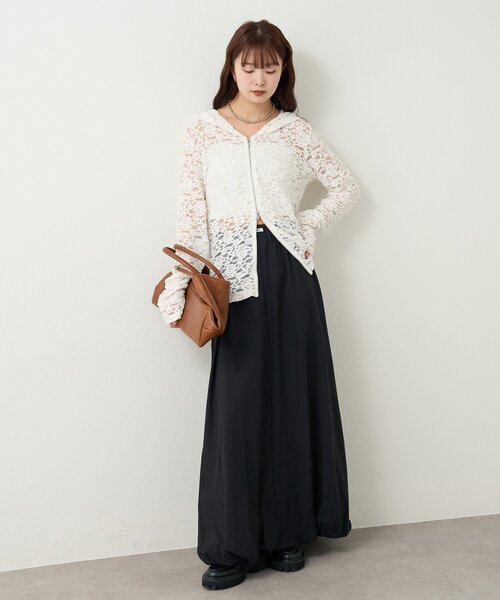 mystic（ミスティック）の「【2サイズ展開 / オールシーズン着られる】バルーンロングスカート（スカート・レディース・オフホワイト/ブラック・1/2）」の10枚目の写真