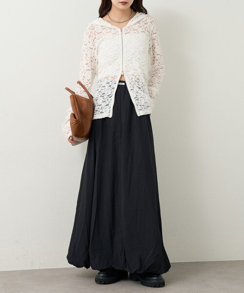 mystic（ミスティック）の「【2サイズ展開 / オールシーズン着られる】バルーンロングスカート（スカート・レディース・オフホワイト/ブラック・1/2）」の12枚目の写真