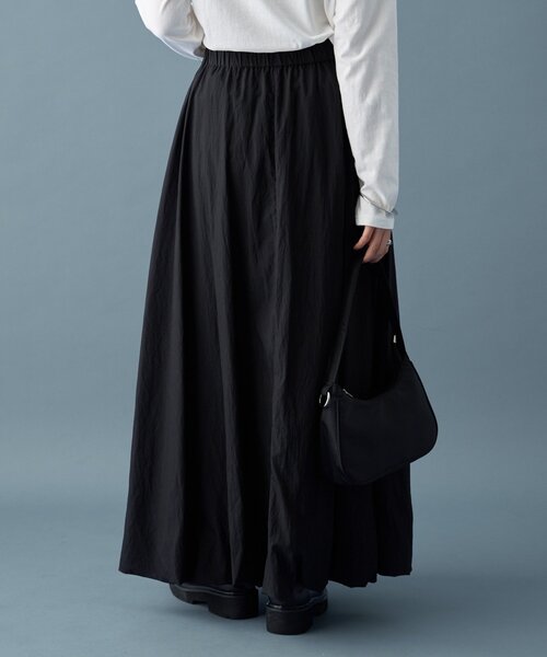 mystic（ミスティック）の「【2サイズ展開 / オールシーズン着られる】バルーンロングスカート（スカート・レディース・オフホワイト/ブラック・1/2）」の16枚目の写真