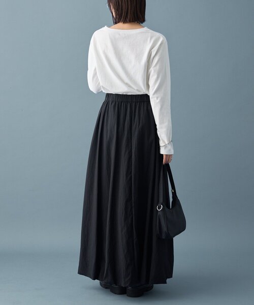mystic（ミスティック）の「【2サイズ展開 / オールシーズン着られる】バルーンロングスカート（スカート・レディース・オフホワイト/ブラック・1/2）」の18枚目の写真