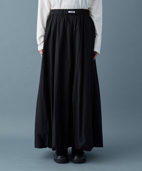 mystic（ミスティック）の「【2サイズ展開 / オールシーズン着られる】バルーンロングスカート（スカート・レディース・オフホワイト/ブラック・1/2）」の22枚目の写真