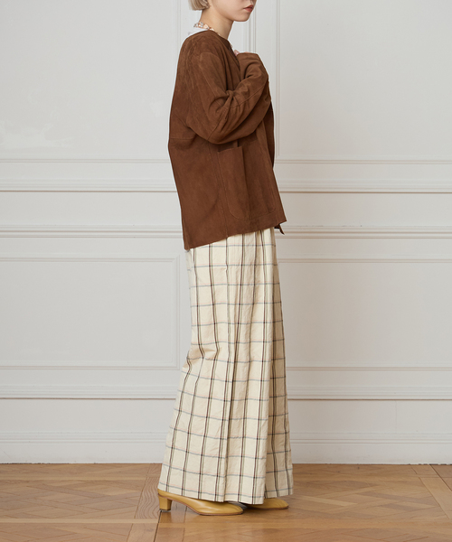 IENA LA BOUCLE（イエナラブークル）の「IENA LA BOUCLE GOAT SUEDE ジャケット（ノーカラージャケット・レディース・ウッド・FREE）」の10枚目の写真