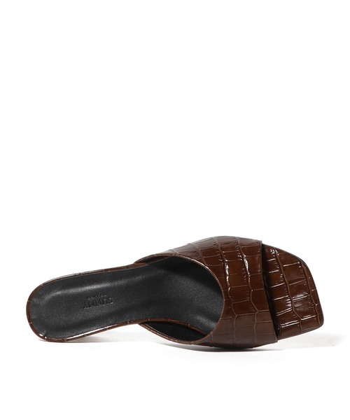 PELLICO SUNNY(ペリーコサニー)の「PELLICO SUNNY / クロコ レザーミュール《ESTNATION EXCLUSIVE》(サンダル・レディース・ブラック/ブラウン・38/37/36/35)」の7枚目の写真