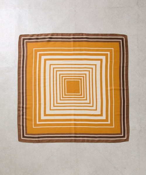 COLONY 2139(コロニートゥーワンスリーナイン)の「スクエア柄大判スカーフ 90×90(バンダナ/スカーフ・レディース・ブラック/マスタード/ブラウン・FREE)」の6枚目の写真