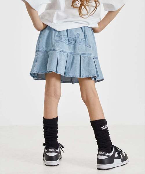 X-girl Stages(エックスガールステージス)の「バックロゴ 切替プリーツスカート(スカート・キッズ・ピンク/ライトブルー・100cm/120cm/110cm/130cm/140cm)」の2枚目の写真