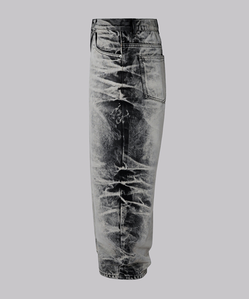 CORNERBLESS(コーナーブレス)の「WHITE PLASMA JEANS(デニムパンツ・レディース・その他・MEDIUM/LARGE/SMALL)」の2枚目の写真