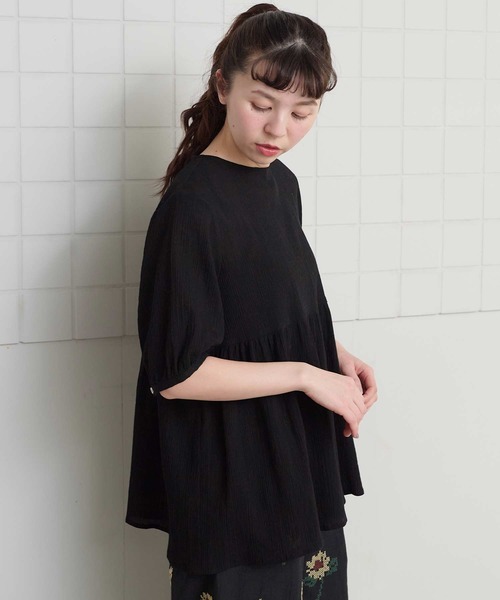 l'atelier du savon（アトリエドサボン）の「やわらかい楊柳のチュニックブラウス（シャツ/ブラウス・レディース・ブラック/ホワイト・FREE）」の13枚目の写真