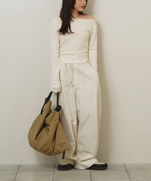 TODAYFUL(トゥデイフル)の「TODAYFUL Leatherbelt Shoulder Bag レザーベルトショルダーバッグ/12621010(ショルダーバッグ・レディース・ベージュ/ブラック・ONE SIZE)」の14枚目の写真