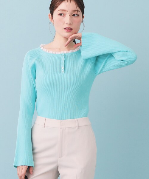 index（インデックス）の「ヘンリーネックフレアスリーブニット【洗濯機OK】（ニット/セーター・レディース・オフホワイト/チャコールグレー/ブルー・00）」の14枚目の写真