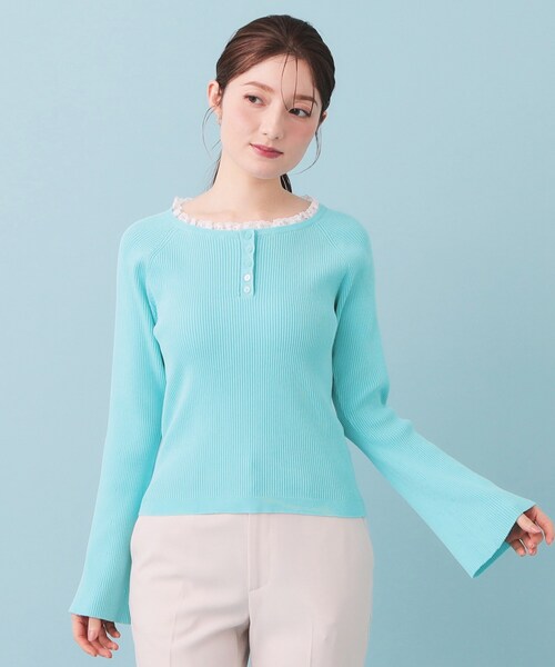 index（インデックス）の「ヘンリーネックフレアスリーブニット【洗濯機OK】（ニット/セーター・レディース・オフホワイト/チャコールグレー/ブルー・00）」の10枚目の写真