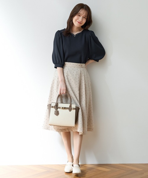 Honeys(ハニーズ)の「6分袖ハートネックトップス(Tシャツ/カットソー・レディース・イエロー/ブルーグレー/アイボリー/ラベンダー/ネイビー・S/M/LL/L/3L)」の9枚目の写真