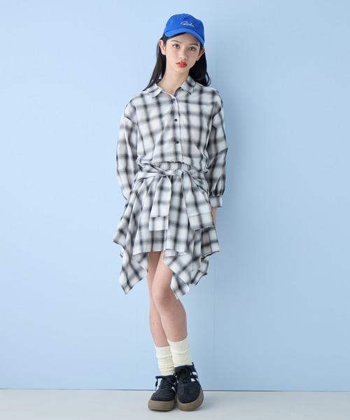 BISKEE（ビスキー）の「マルチWAYチェックシャツ（シャツ/ブラウス・キッズ・サックスブルー/オフホワイト・140cm/160cm/150cm）」の8枚目の写真