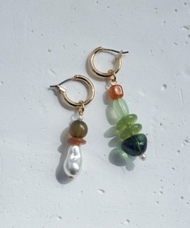 マルチ ストーン ピアス