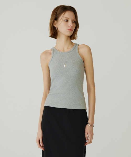 SIYAZU(シヤジュ)の「SITP5271 ベーシックラウンドネッククロップノースリーブトップ_Melange gray(Tシャツ/カットソー・レディース・ミックスグレー・ONE)」の2枚目の写真