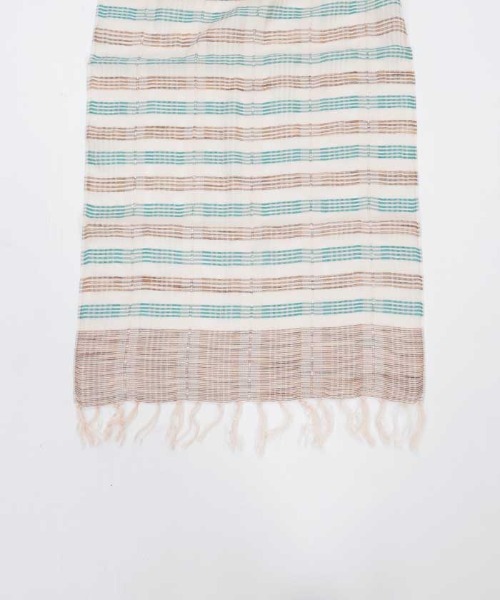 axes femme（アクシーズファム）の「チェック柄プリントストール（マフラー・レディース・ベージュ・FREE）」の3枚目の写真