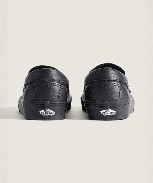 VANS（バンズ）の「ローファー 53 / Loafer 53 LEATHER BLACK/MARSHM VN000Z0GBPT1（ローファー・メンズ・ブラック×ホワイト・6.5/6/5.5/5/11/10.5/10/9.5/9/8.5/8/7.5/7）」の4枚目の写真