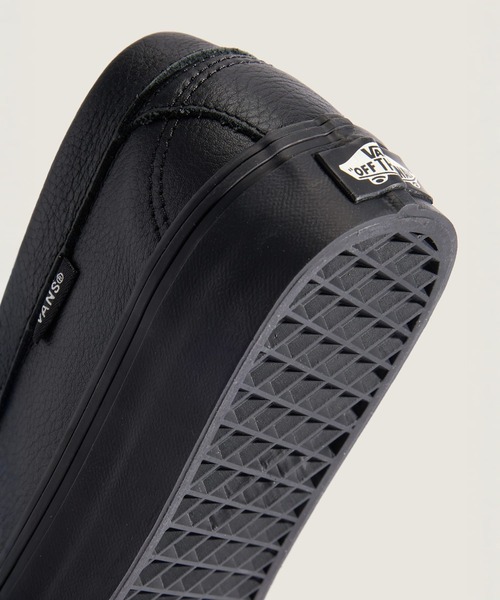 VANS（バンズ）の「ローファー 53 / Loafer 53 LEATHER BLACK/MARSHM VN000Z0GBPT1（ローファー・メンズ・ブラック×ホワイト・6.5/6/5.5/5/11/10.5/10/9.5/9/8.5/8/7.5/7）」の5枚目の写真