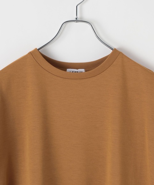 LEPSIM(レプシィム)の「《スグッカワ》袖タックT 639431(Tシャツ/カットソー・レディース・オフホワイト/キャメル/ブラック・FREE)」の5枚目の写真