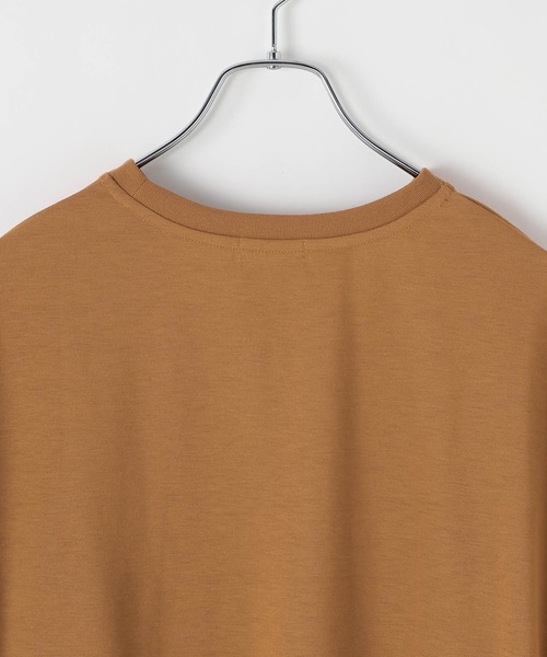 LEPSIM(レプシィム)の「《スグッカワ》袖タックT 639431(Tシャツ/カットソー・レディース・オフホワイト/キャメル/ブラック・FREE)」の8枚目の写真