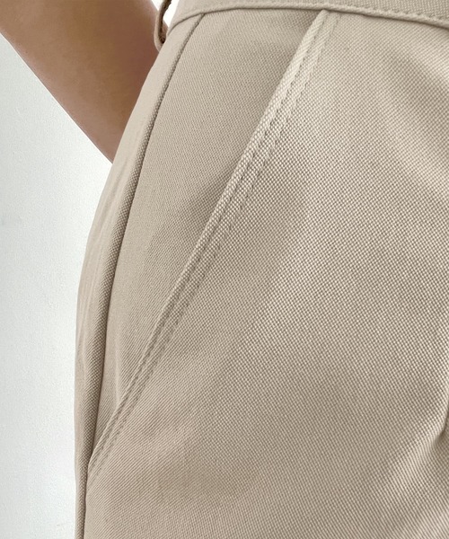 STYLE DELI（スタイルデリ）の「チノパン見え柔らかセミワイドパンツ（チノパンツ・レディース・サンドベージュ・MEDIUM/SMALL/LARGE）」の7枚目の写真