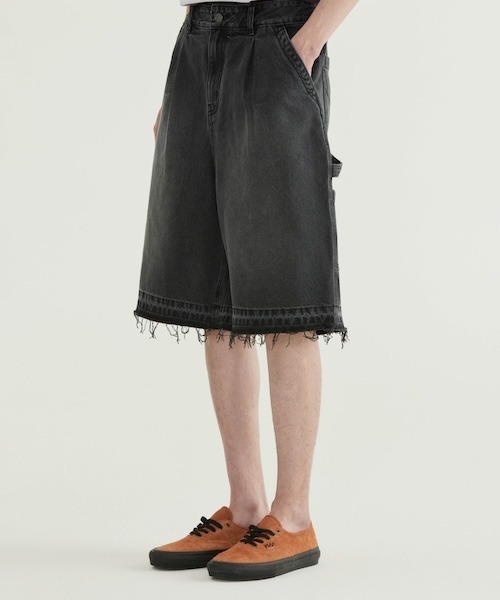 COVERNAT（カバーナット）の「[SOOBIN着用] RING-SPUN BERMUDA DENIM SHORTS（デニムパンツ・メンズ・ブルー系その他/ブラック/ブルー・X-LARGE/LARGE/MEDIUM/SMALL/X-SMALL）」の8枚目の写真