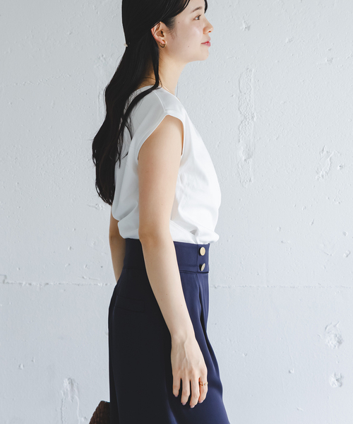 Noble(ノーブル)の「《接触冷感》ウエストギャザーコンパクトT(Tシャツ/カットソー・レディース・ホワイト/ブラウン/ボルドー・FREE)」の17枚目の写真