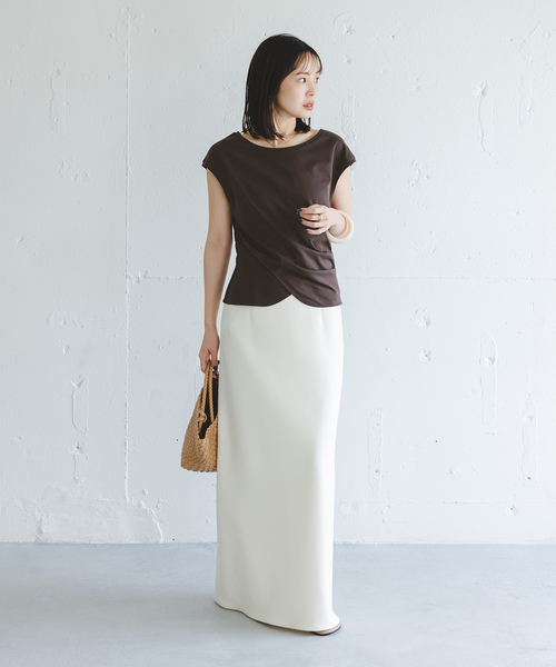 Noble(ノーブル)の「《接触冷感》ウエストギャザーコンパクトT(Tシャツ/カットソー・レディース・ホワイト/ブラウン/ボルドー・FREE)」の10枚目の写真