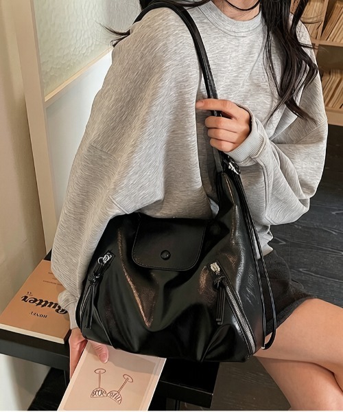 FREE STYLISTS(フリー スタイリスト)の「【3WAY★多機能】マルチポケット ショルダーバッグ PUレザー 大容量 A4収納 Y2K(ショルダーバッグ・レディース・ブラック/オフホワイト・FREE)」の14枚目の写真