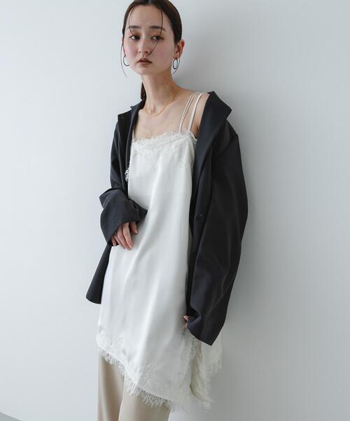 SENSE OF PLACE by URBAN RESEARCH(センスオブプレイスバイアーバンリサーチ)の「サテンレースアシメキャミソール(キャミソール・レディース・アイボリー/ブラック/ブラウン・ONE)」の18枚目の写真