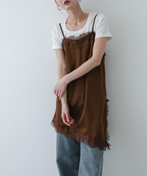 SENSE OF PLACE by URBAN RESEARCH(センスオブプレイスバイアーバンリサーチ)の「サテンレースアシメキャミソール(キャミソール・レディース・アイボリー/ブラック/ブラウン・ONE)」の9枚目の写真