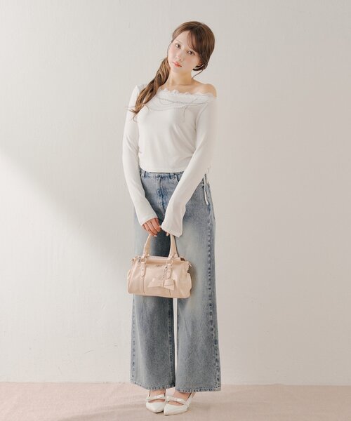 Chico（チコ）の「リボンチャームボストンバッグ（ボストンバッグ・レディース・ピンク/アイボリー/ブラック/ブルー・FREE）」の6枚目の写真