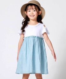 BeBe（ベベ）の「シアーチェックドッキング肩開きワンピース（ワンピース）」