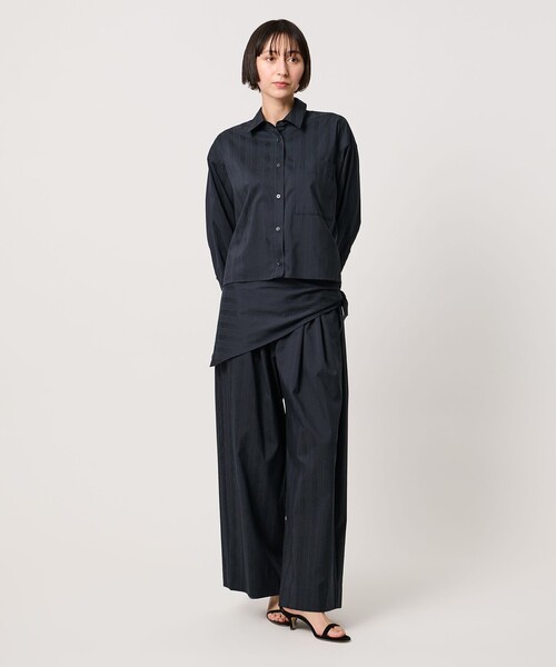 UNITED ARROWS(ユナイテッドアローズ)の「ペイズリー タック ワイドパンツ(その他パンツ・レディース・ネイビー・36/38)」の11枚目の写真