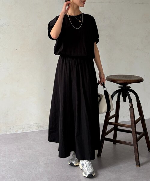 Chez toi(シェトワ)の「【セットアップ】バルーンブラウス×スカートSET(ワンピース・レディース・ブラック/ライトグレー/レッド・FREE)」の7枚目の写真
