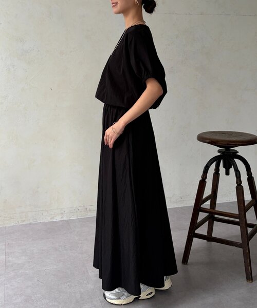 Chez toi(シェトワ)の「【セットアップ】バルーンブラウス×スカートSET(ワンピース・レディース・ブラック/ライトグレー/レッド・FREE)」の10枚目の写真