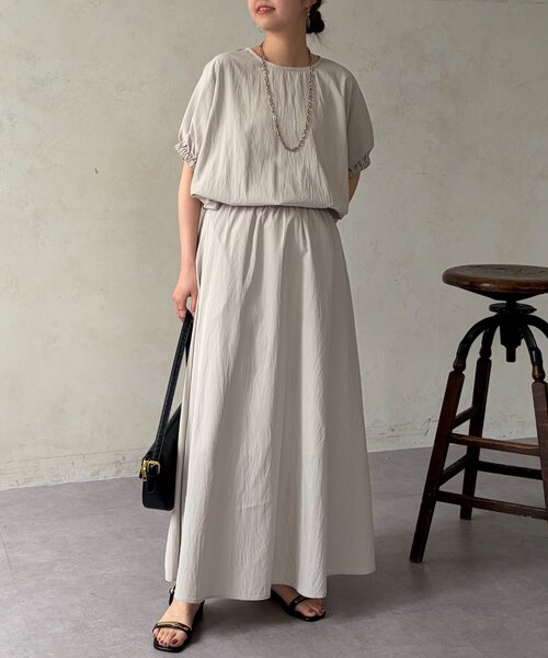 Chez toi(シェトワ)の「【セットアップ】バルーンブラウス×スカートSET(ワンピース・レディース・ブラック/ライトグレー/レッド・FREE)」の12枚目の写真