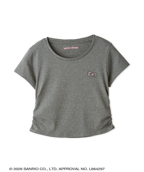 sanrio house(サンリオハウス)の「ハローキティ サイドシャーリングクロップドTシャツ(Tシャツ/カットソー・レディース・グレー/オフホワイト/ライトブルー・F)」の12枚目の写真