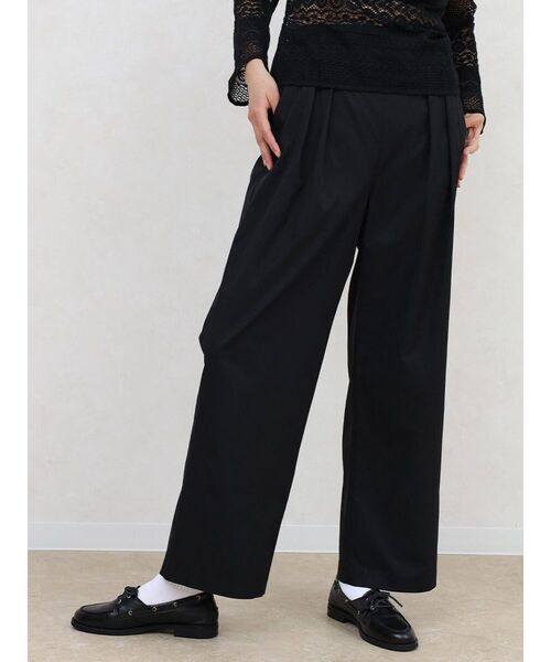 FIKA.（フィーカ）の「Tucked wide easy pants（その他パンツ・レディース・グレー系その他3/ブラック・SMALL/MEDIUM）」の6枚目の写真