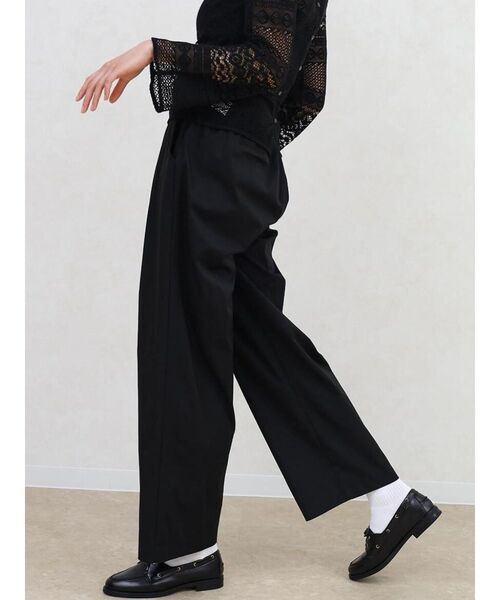 FIKA.（フィーカ）の「Tucked wide easy pants（その他パンツ・レディース・グレー系その他3/ブラック・SMALL/MEDIUM）」の7枚目の写真