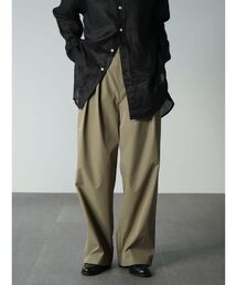 Tucked wide easy pants